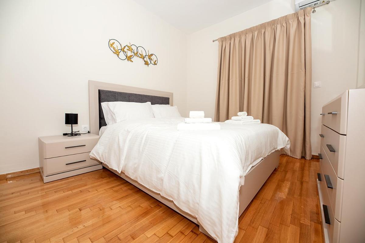 Central Luxury Apartment テッサロニキ エクステリア 写真