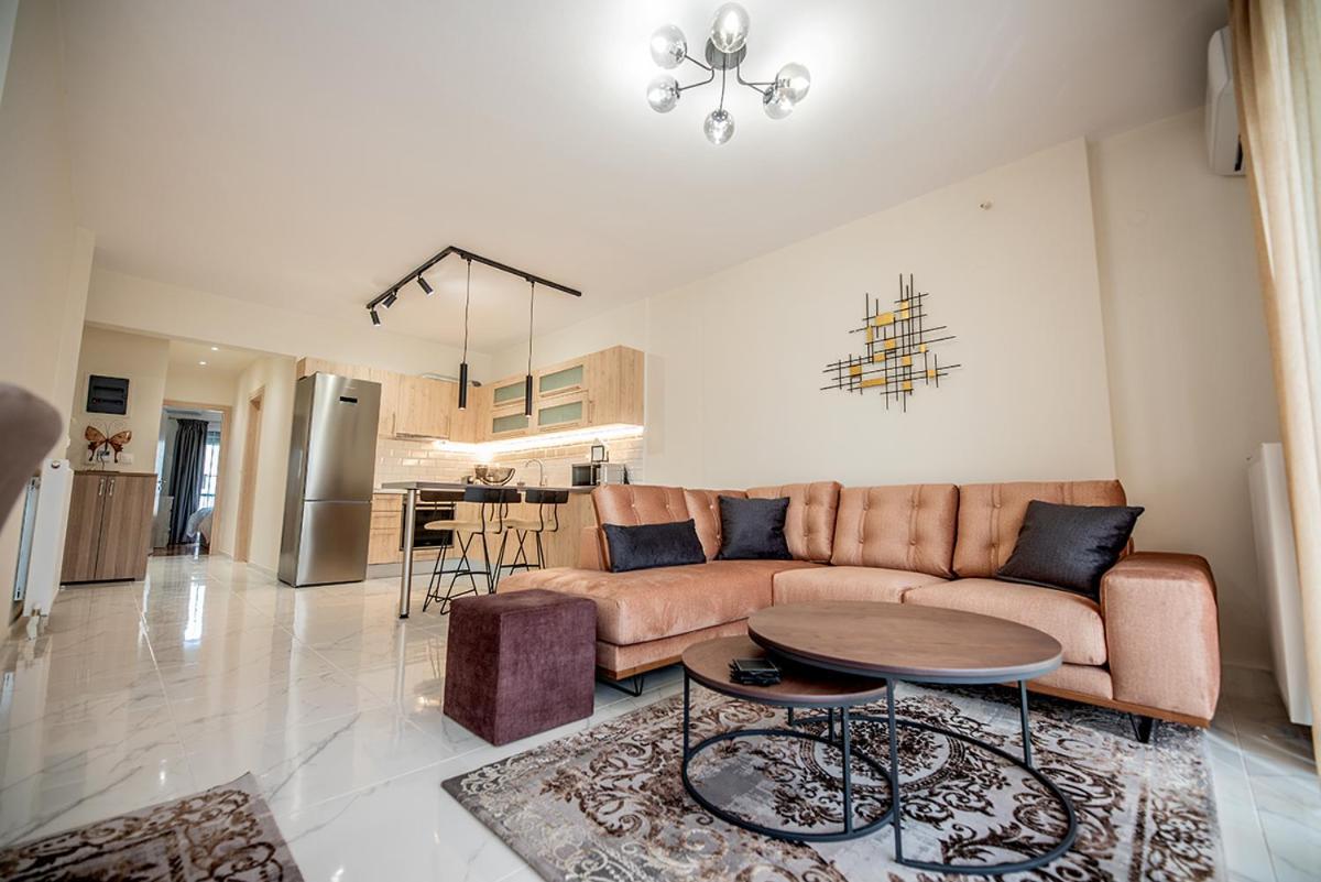 Central Luxury Apartment テッサロニキ エクステリア 写真