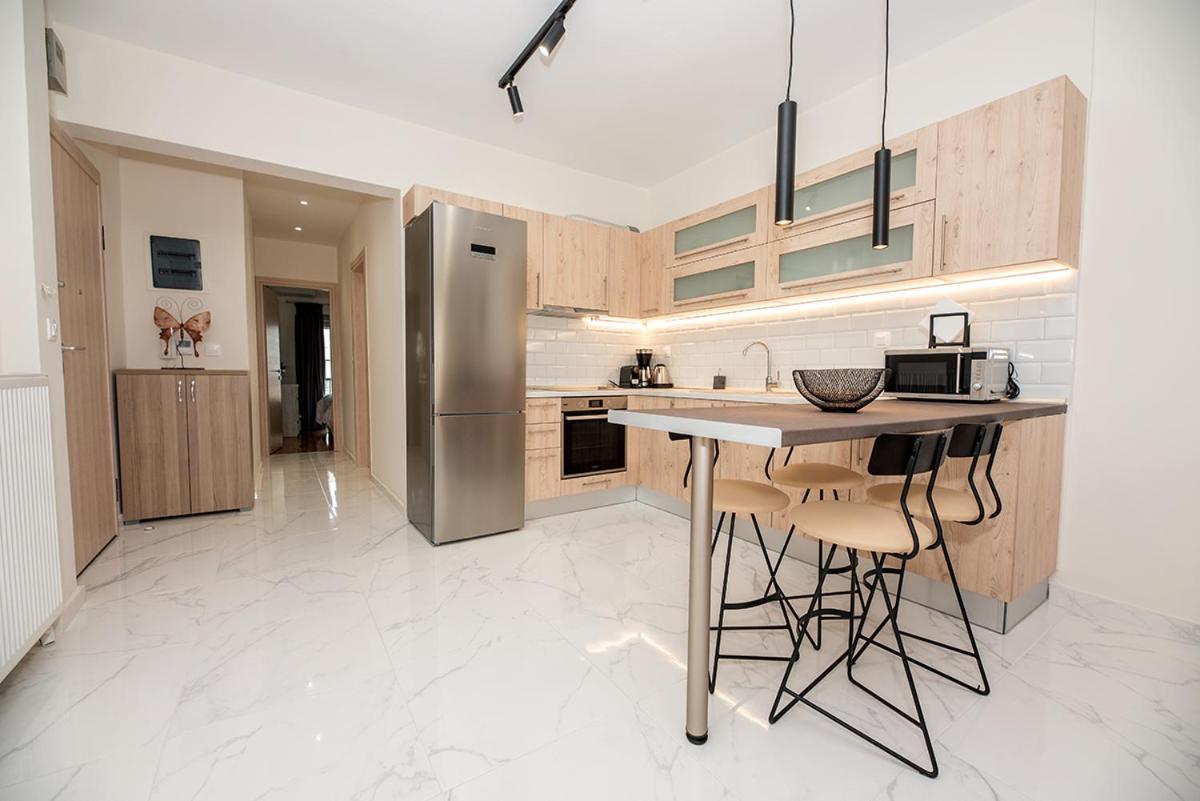 Central Luxury Apartment テッサロニキ エクステリア 写真