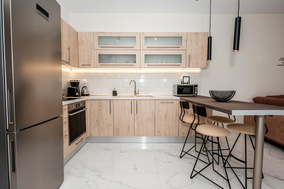 Central Luxury Apartment テッサロニキ エクステリア 写真