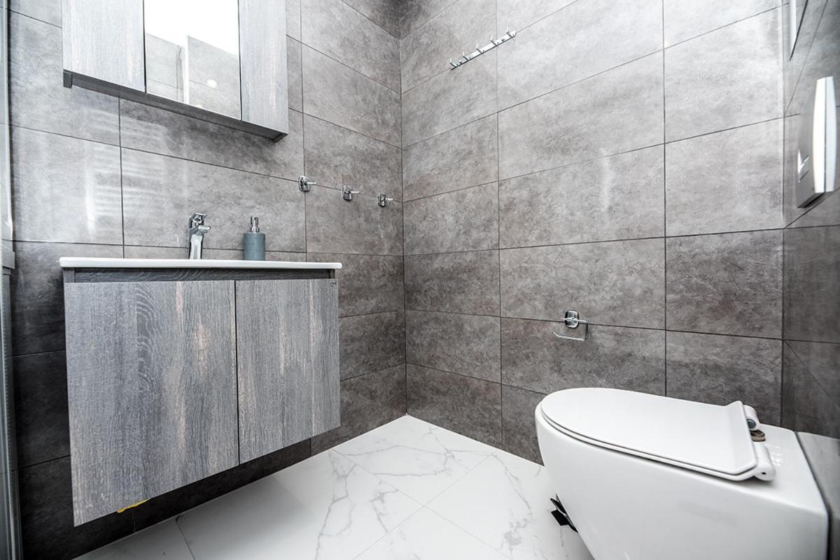 Central Luxury Apartment テッサロニキ エクステリア 写真
